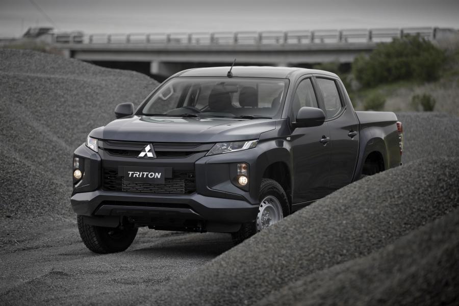  Mitsubishi Triton GLX Double Cab 2019 года  (AU) (фото 6 из 10)
